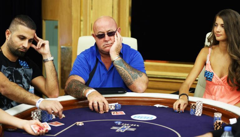 Juegos De Poker En Efectivo Vs Torneos Online Cuales Son Mejores